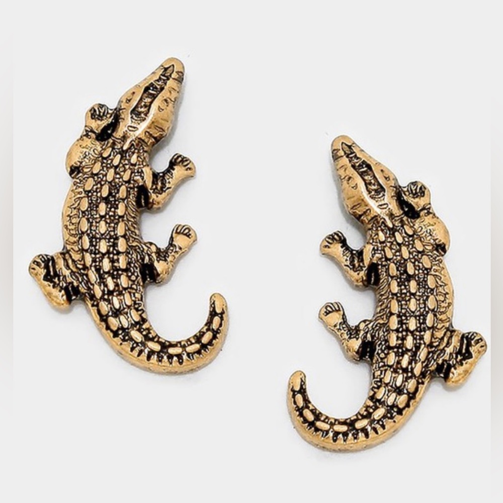 Embossed Metal Alligator Stud Earrings in Gold